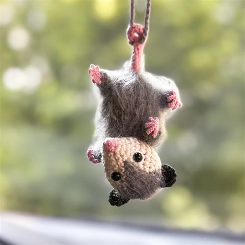 Opossum Bil Charm